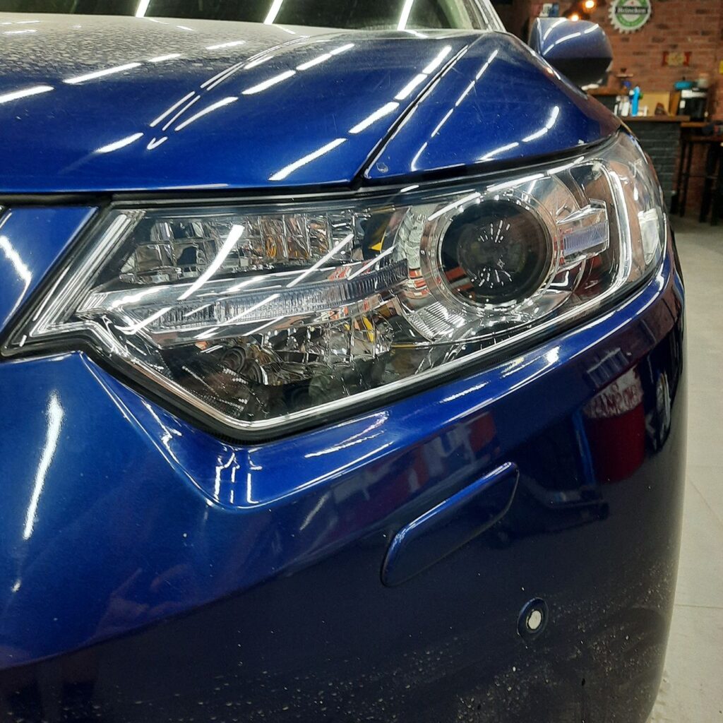 Установка Bi-LED линз